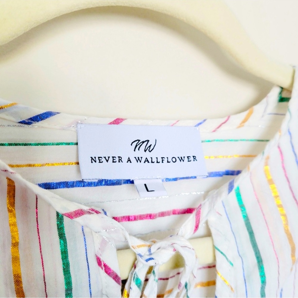 NEVER A WALLFLOWER White Metallic Striped Top - Picture 8 of 10